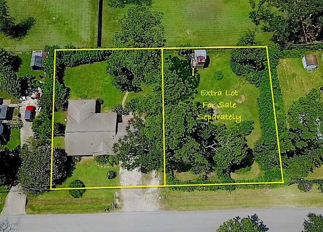 Property at 1102 Big Deer Dr, Crosby, TX 77532, 3 beds, 2 baths