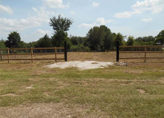 Property at 506 Primrose St, Prairie View, TX 77484