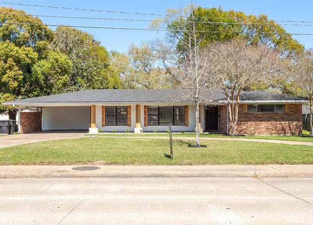Property at 524 N 27th St, Nederland, TX 77627, 3 beds, 2 baths