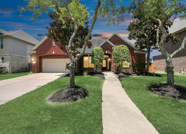 Property at 5115 Windshire, Missouri City, TX 77459, 4 beds, 3.5 baths
