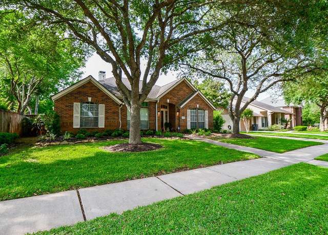 Property at 1211 Magnolia Woods Ct, Sugar Land, TX 77479, 3 beds, 2 baths