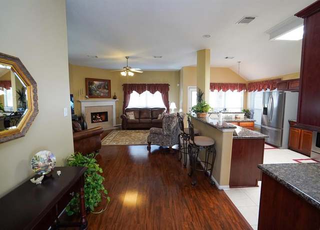 Property at 16202 Taffrail Way, Crosby, TX 77532, 4 beds, 2 baths