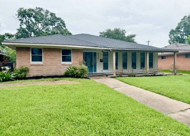 Property at 9226 Kapri Ln, Houston, TX 77025, 3 beds, 2 baths