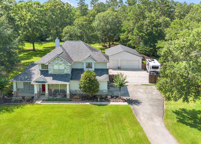 Property at 247 Private Road 635, Dayton, TX 77535, 4 beds, 2.5 baths