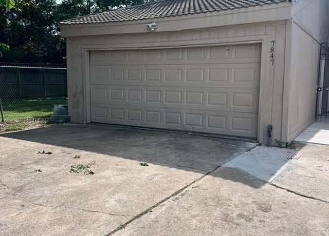 Property at 7847 Creekbend Dr, Houston, TX 77071, 3 beds, 2.5 baths