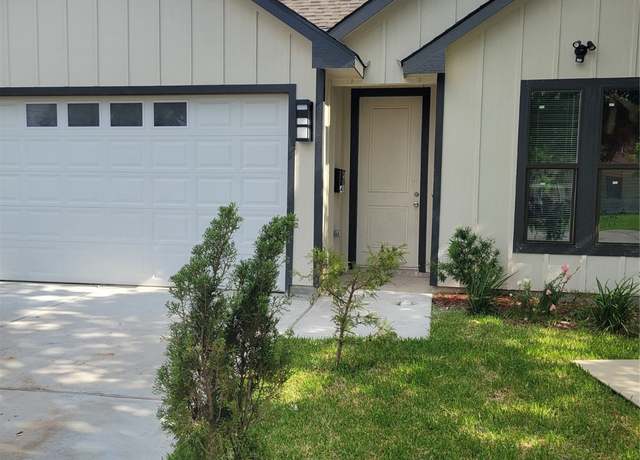 Property at 4354 Phlox St, Houston, TX 77051, 3 beds, 2.5 baths