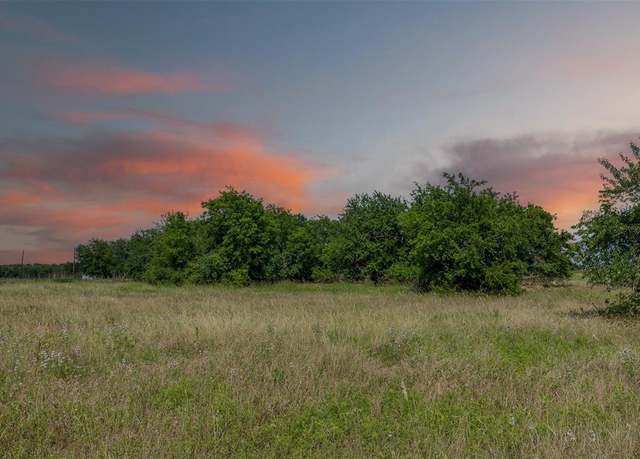Property at 317 Memory Ln, Burton, TX 77835