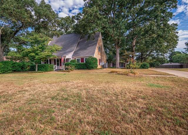 Property at 509 Ridgecrest, White Oak, TX 75693, 3 beds, 2.5 baths