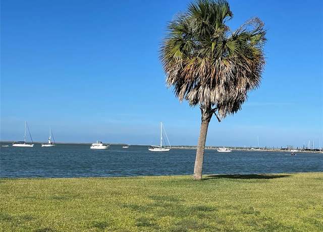 Property at 2 Shore Acres Cir, Shoreacres, TX 77571