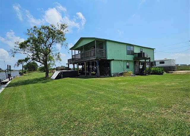 Property at 14545 Mariner St, Sargent, TX 77414, 2 beds, 2 baths