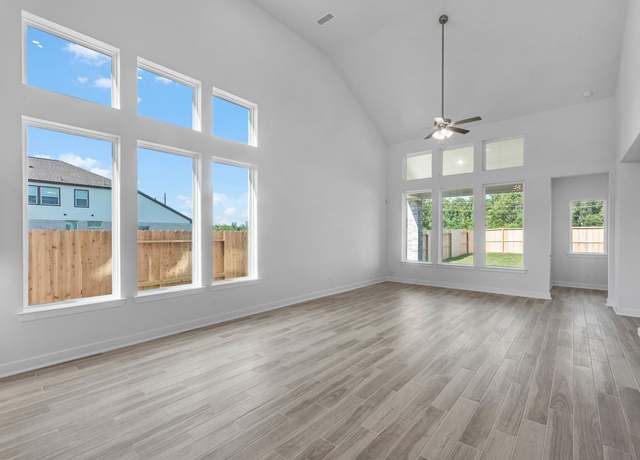 Property at 1123 Watermont Dr, Missouri City, TX 77459, 5 beds, 4 baths