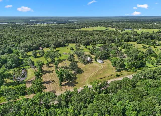 Property at 14600 State Highway 7 E, Centerville, TX 75833, 4 beds, 3.5 baths