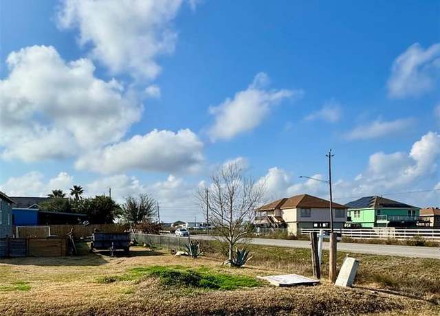 Property at 900 17th St, San Leon, TX 77539