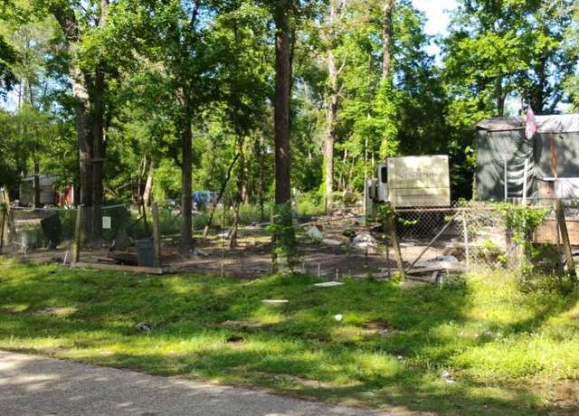 Property at 21184 Idlewild Rd, New Caney, TX 77357, 2 beds, 1.5 baths