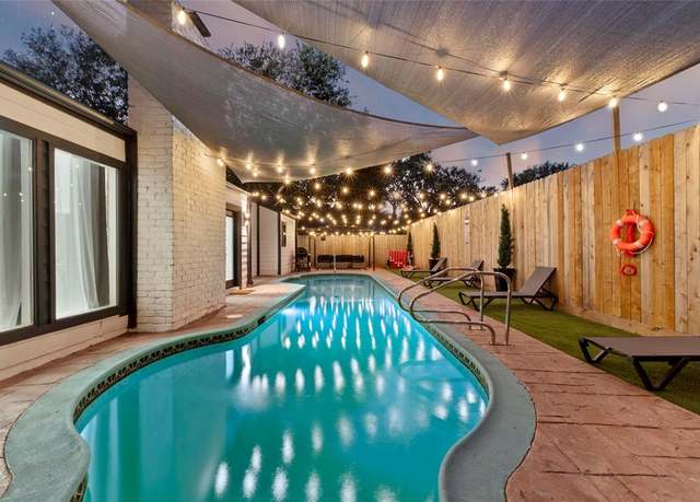 Property at 15314 Paseo Del Rey Dr, Houston, TX 77083, 5 beds, 3 baths