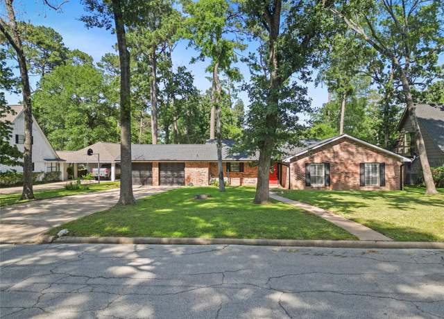 Property at 249 Hickory Dr, Huntsville, TX 77320, 3 beds, 2 baths