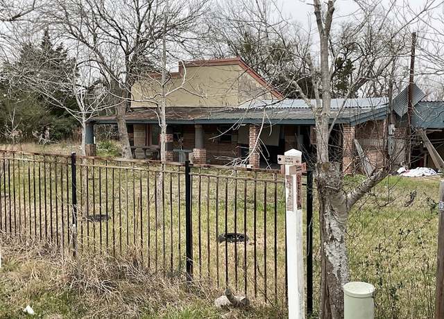 Property at 0 County Road 18, Damon, TX 77430, 1 bed, 1 bath