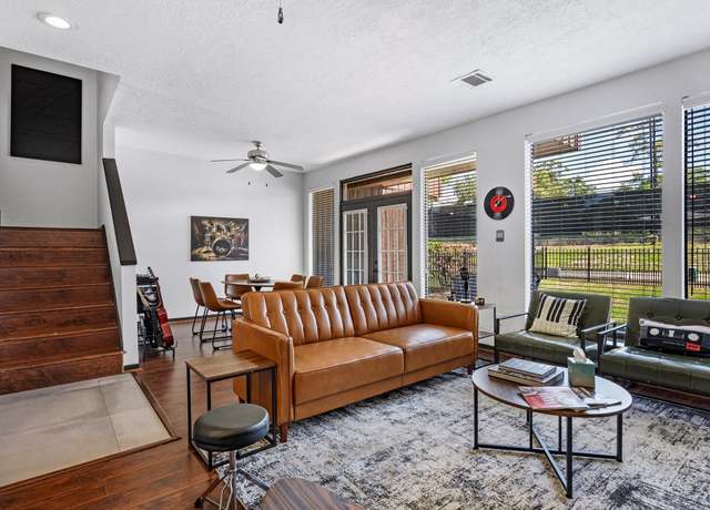 Property at 3244 Poe Dr, Montgomery, TX 77356, 3 beds, 2.5 baths