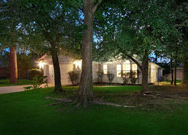 Property at 99 E Foxbriar Forest Cir, The Woodlands, TX 77382, 3 beds, 2 baths