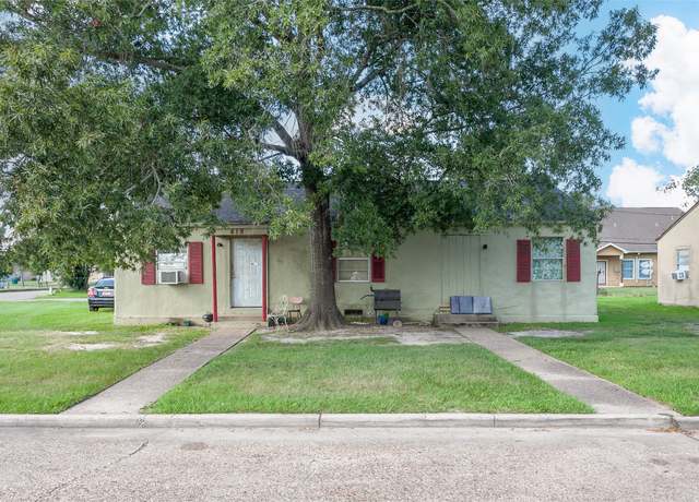 Property at 418 Schley Ave, Orange, TX 77630, 3 beds, 2 baths