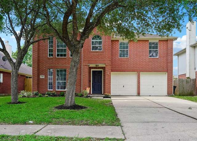 Property at 132 Rocky Cove Ln, Dickinson, TX 77539, 5 beds, 2.5 baths