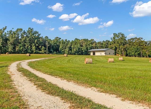 Property at 251 Roy Webb Rd, Huntsville, TX 77320, 2 beds, 2 baths