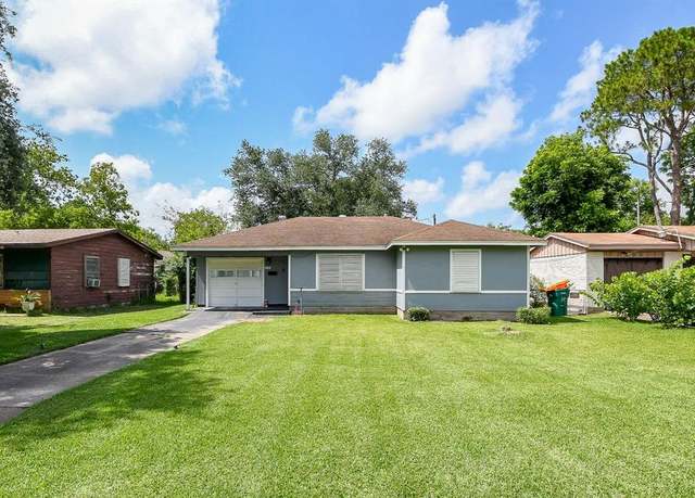 Property at 506 Chip St, La Marque, TX 77568, 3 beds, 1 bath