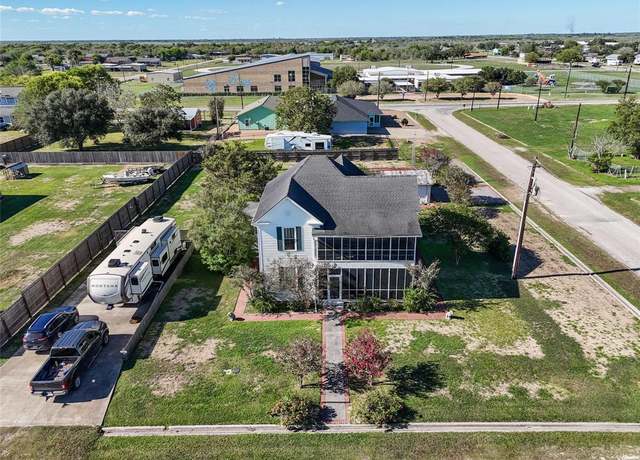 Property at 838 Lewis St, Matagorda, TX 77457, 7 beds, 4 baths