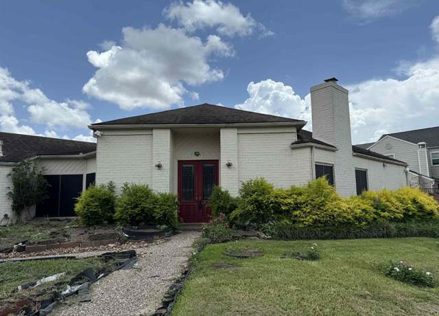 Property at 2302 Ashford Hollow Ln, Houston, TX 77077, 3 beds, 1.5 baths