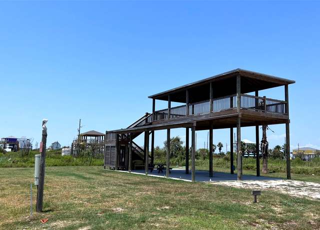 Property at 1220 Rollover Cir, Gilchrist, TX 77617