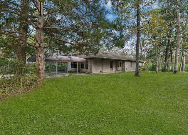 Property at 180 King Arthur Ct, Woodville, TX 75979, 4 beds, 2 baths
