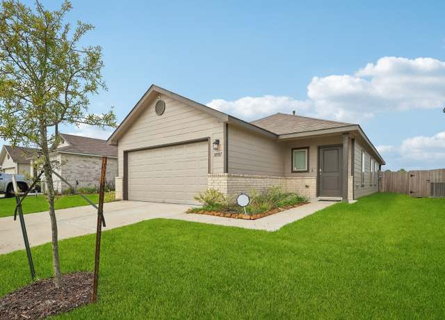 Property at 10707 Bird Of Paradise Ln, Houston, TX 77016, 3 beds, 2 baths