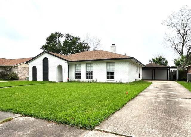 Property at 11302 Sageburrow Dr, Houston, TX 77089, 4 beds, 2 baths