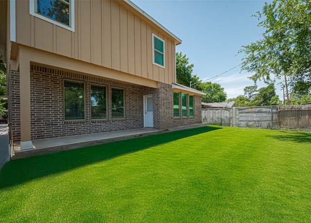 Property at 1612 Rocky Falls Rd, Richmond, TX 77469, 5 beds, 3.5 baths