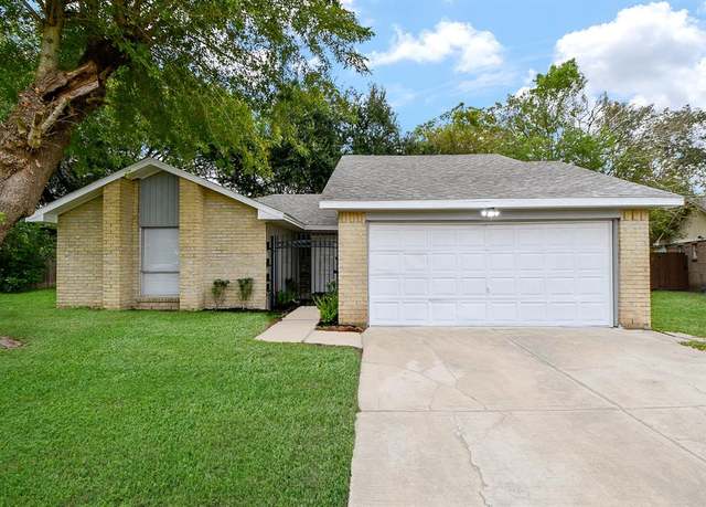 Property at 16603 Sierra Grande Dr, Houston, TX 77083, 3 beds, 2 baths