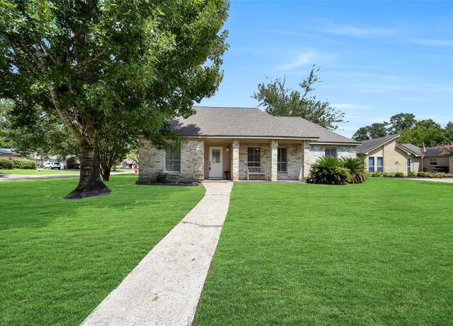 Property at 11710 One Token Dr, Houston, TX 77065, 4 beds, 2 baths