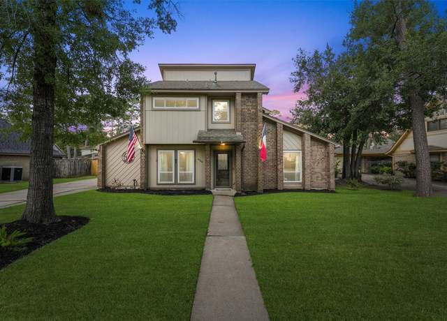 Property at 4704 Gulfway Dr, Baytown, TX 77521, 4 beds, 2.5 baths