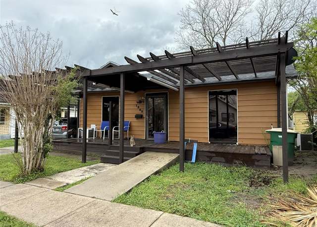 Property at 1509 Harry St, Victoria, TX 77901, 3 beds, 1 bath