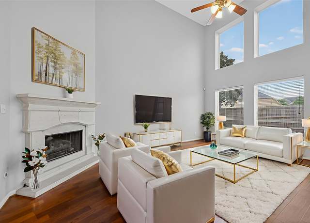 Property at 13703 Elm Shores Dr, Houston, TX 77044, 4 beds, 3.5 baths