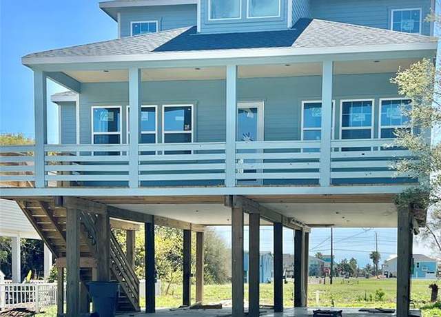 Property at 3903 Pirates Beach Cir, Galveston, TX 77554, 3 beds, 2.5 baths