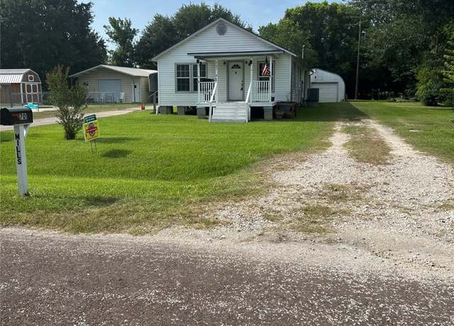 Property at 701 Lee Ave, Anahuac, TX 77514, 4 beds, 3 baths