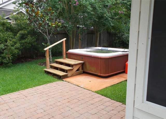 Property at 34 Drifting Shadows Circle Cir, The Woodlands, TX 77385, 3 beds, 2 baths