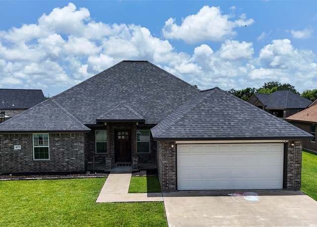 Property at 403 Jackson St, Clute, TX 77531, 4 beds, 2 baths