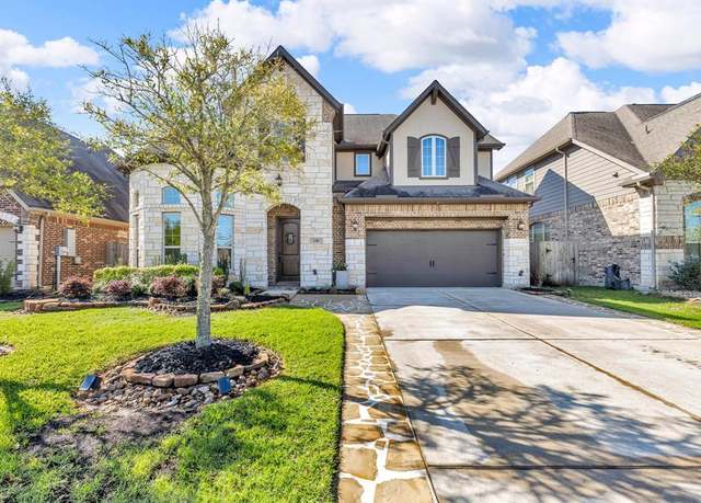 Property at 2316 Iron Ridge Ln, Friendswood, TX 77546, 4 beds, 3.5 baths