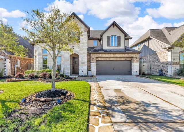 Property at 2316 Iron Ridge Ln, Friendswood, TX 77546, 4 beds, 3.5 baths