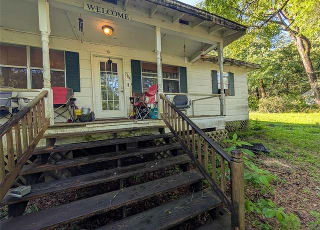 Property at 384 Lucille Dr, Livingston, TX 77351, 4 beds, 2 baths