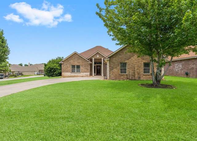 Property at 13210 Lazy Ln, Willis, TX 77318, 3 beds, 2 baths