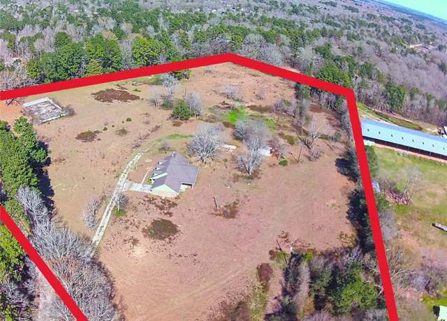 Property at 19320 Willaby Rd, New Caney, TX 77357, 3 beds, 2 baths
