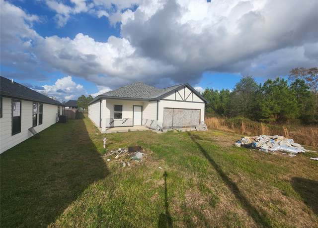 Property at 86 Road 5102 Unit L, Cleveland, TX 77327, 4 beds, 2 baths