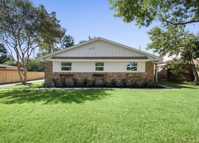 Property at 4207 Marlborough Dr, Houston, TX 77092, 3 beds, 2 baths